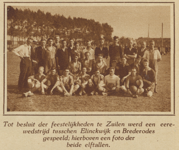 872732 Groepsportret van de elftallen van de voetbalverenigingen Elinkwijk en Brederodes, bij de erewedstrijd tot ...